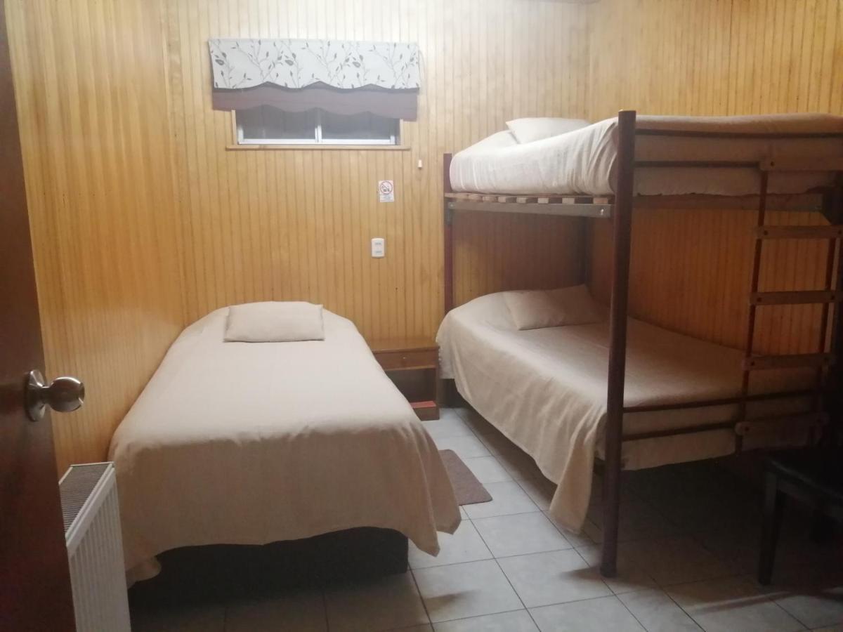 Hostal Copiapo ปวยร์โตมอนต์ ภายนอก รูปภาพ